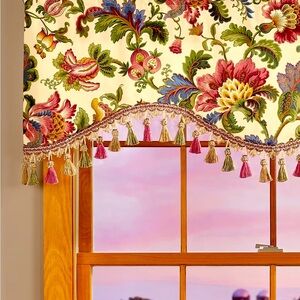 Hearthwood Jacobean Floral Scalloped Valance with Tassels 72x17”